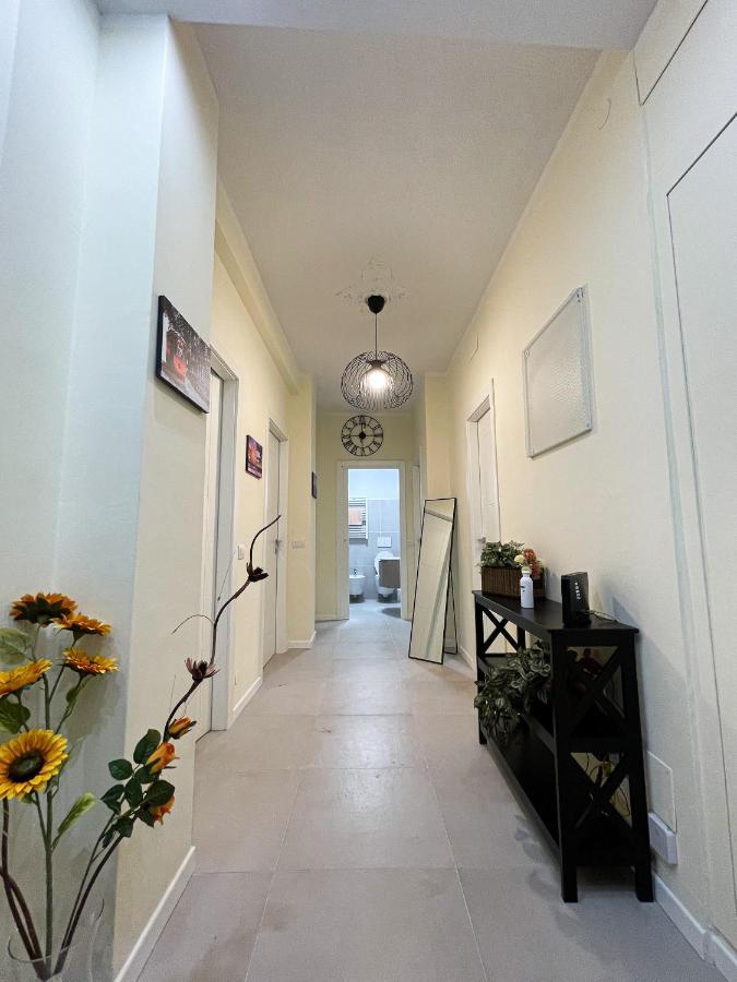 Accogliente Camera A Milano Exterior foto